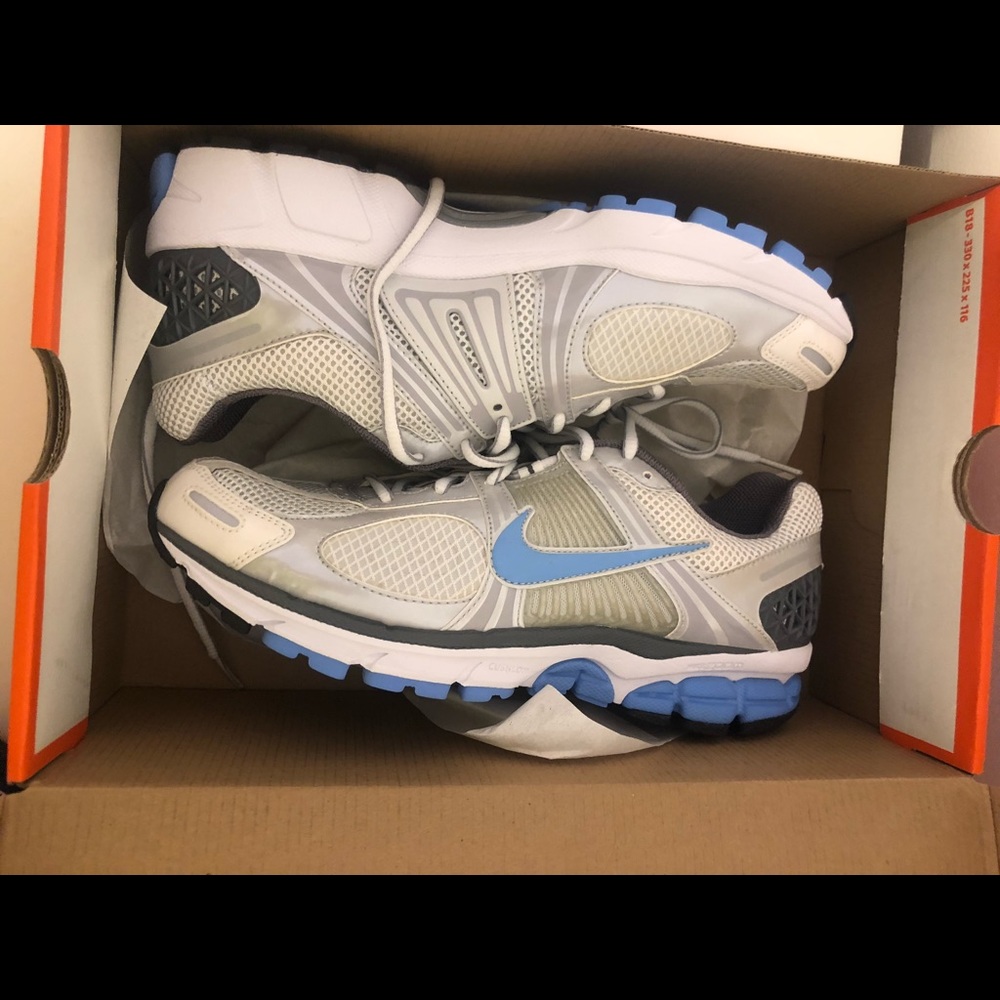 nike zoom vomero 5